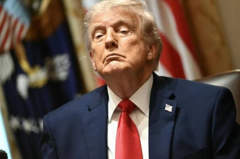 Estreito de Ormuz será reaberto na sexta-feira, diz Trump