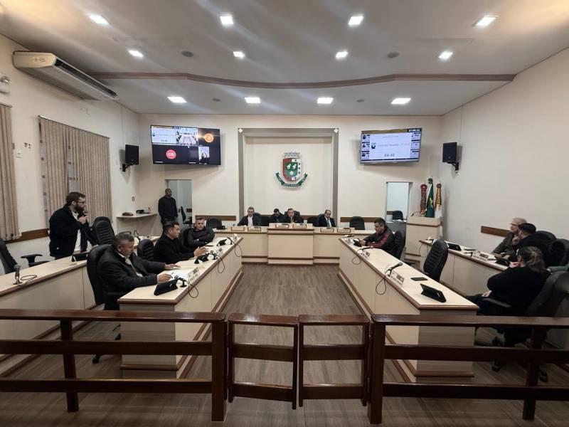 Câmara rejeita reajuste salarial para prefeito, vice, secretários e vereadores em Santo Ângelo