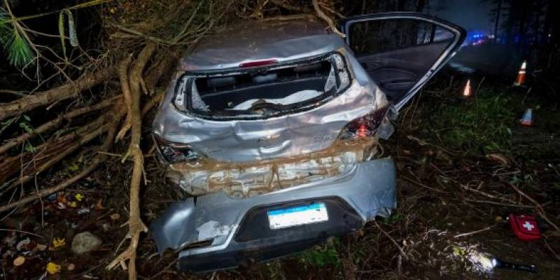 Colisão entre carro e caminhão deixa dois feridos na ERS-168, em São Luiz Gonzaga