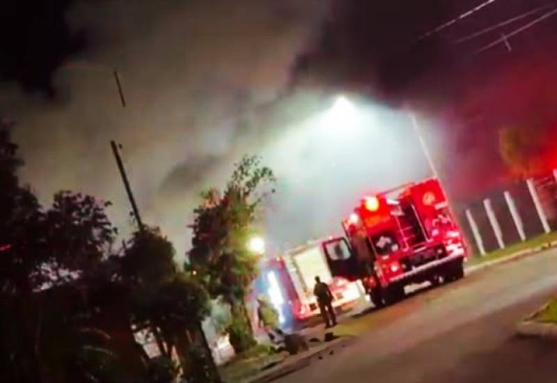 Incêndio atinge casa ligada a investigado por homicídio em Santo Ângelo; polícia suspeita de ação criminosa