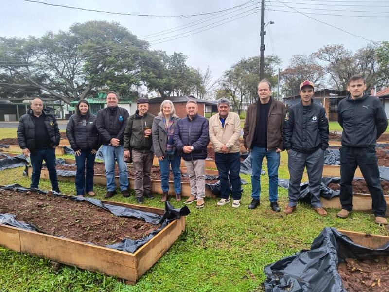 Comissão organiza espaço demonstrativo de hortaliças para a primeira Hortifeira Banrisul Vero da FEAAGRI Missões.