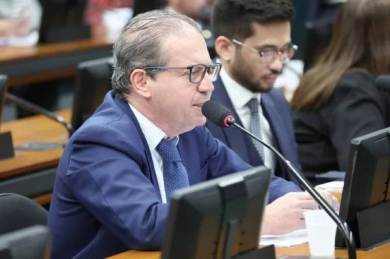 CCJ aprova proposta que prevê cálculo do IPVA com base no peso do veículo