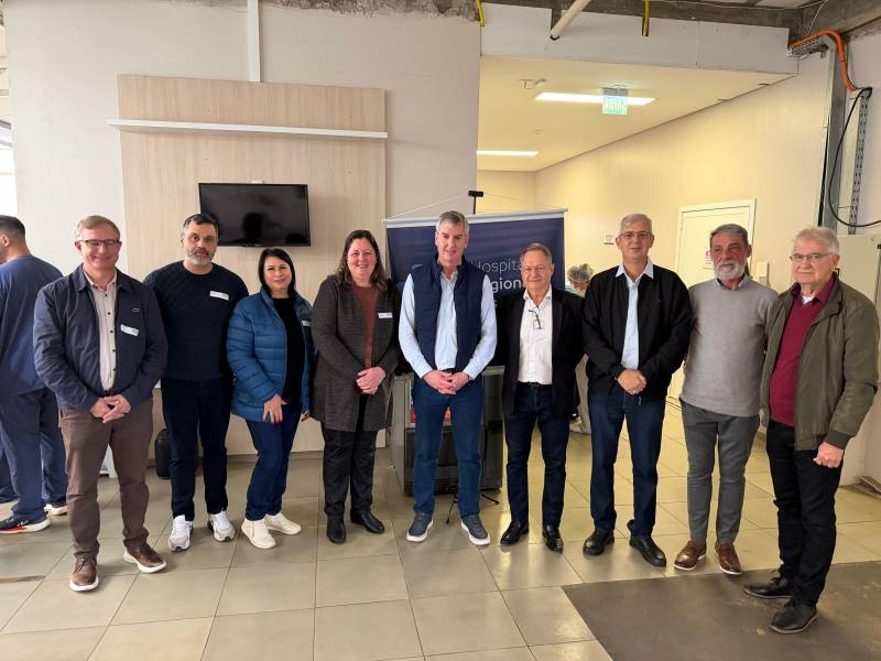 Hospital Regional das Missões homenageia deputado Loureiro pelo apoio recebido