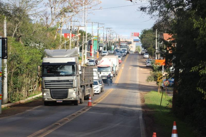 Congestionamento de mais de 2,5 km marca início das obras na ponte da ERS-344; confira os melhores desvios para evitar filas