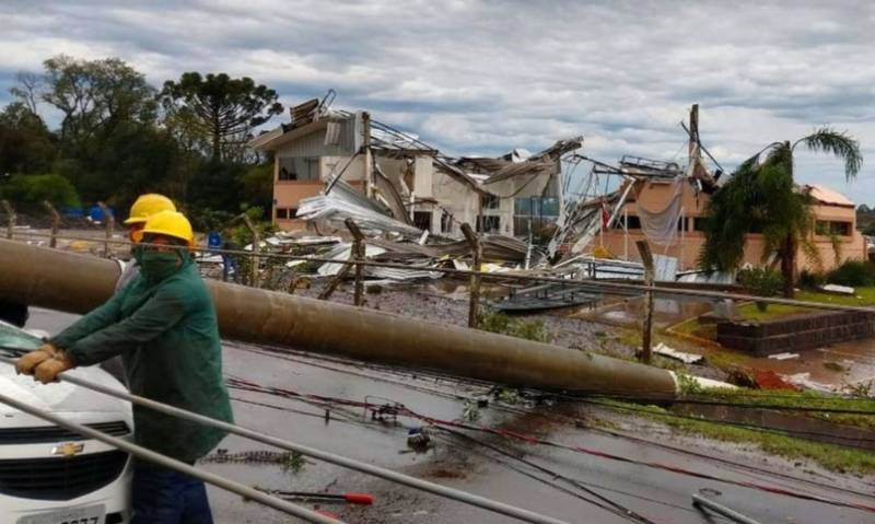 Aumenta para 114 o número de municípios com danos após temporais no RS