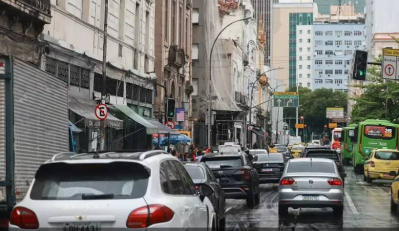 Adesivo eleitoral pode levar à perda da cobertura de seguro