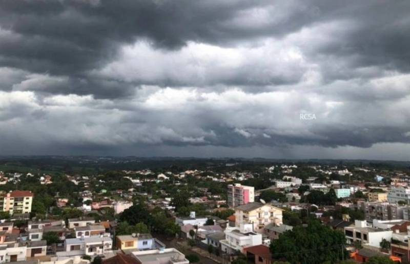 Chuva intensa e temporais isolados podem atingir o Estado nos próximos dias