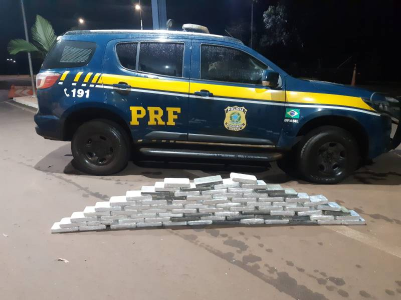 PRF prende mulher e apreende mais de 80kg de cocaína em Ijui