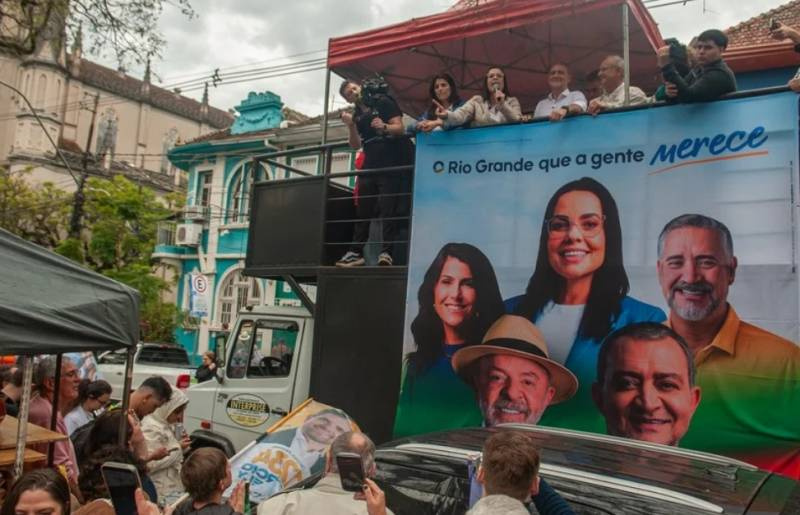 Juliana Brizola lança campanha ao governo e inaugura comitê de frente para a Redenção