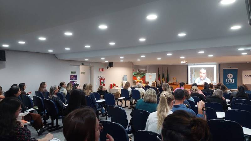 Curso de formação para o enfrentamento da violência contra as mulheres realiza o 4º encontro em Santo Ângelo