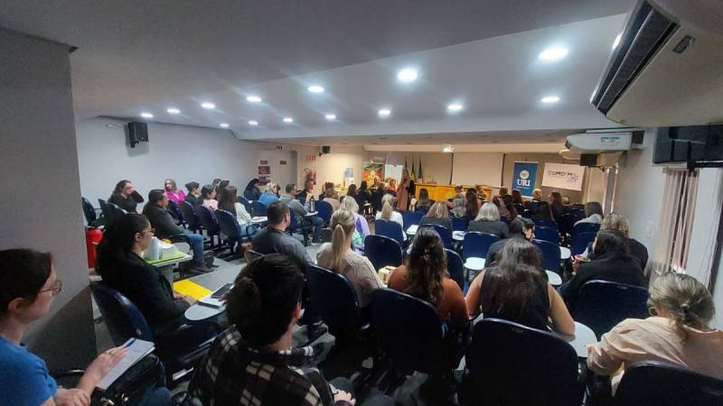 Delegada da DEAM e Tenente da Patrulha Maria da Penha reforçam importância do trabalho em rede no enfrentamento à violência contra as mulheres