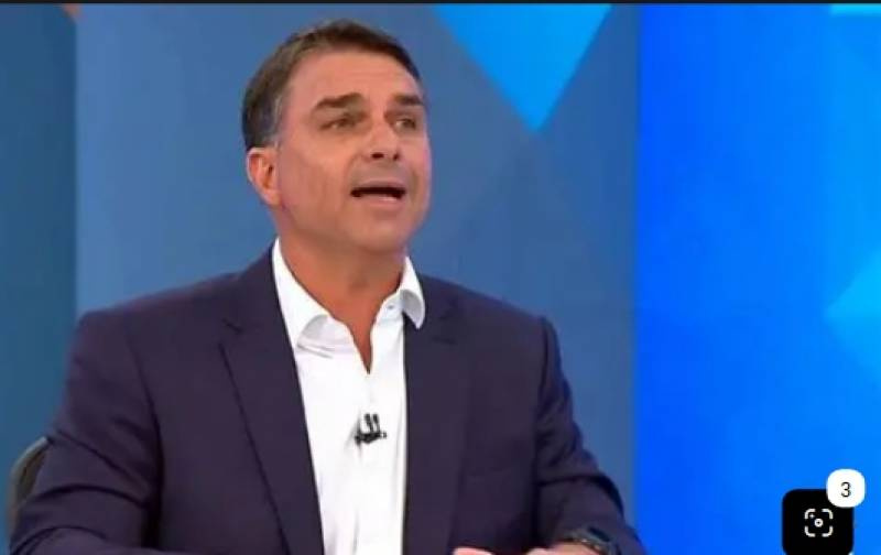 Flávio Bolsonaro desiste de ir ao debate na Rede Globo de Televisão