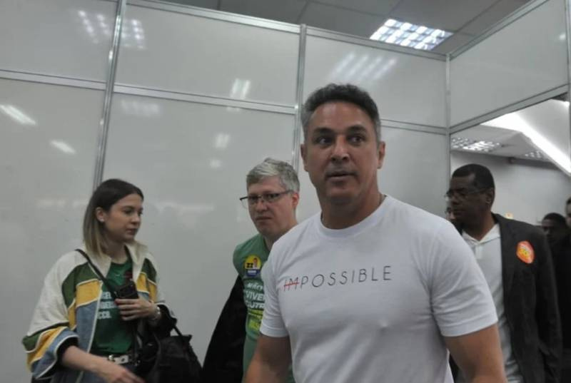 Zucco vence no 1º turno e é eleito governador do RS