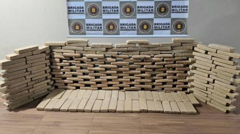 Brigada Militar apreende 200 quilos de maconha em Santa Rosa