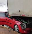 Condutora fica ferida após colidir carro contra caminhão estacionado em Panambi