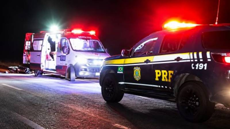 Motociclista e passageira ficam feridos após colisão com animal silvestre na BR-287, em São Borja