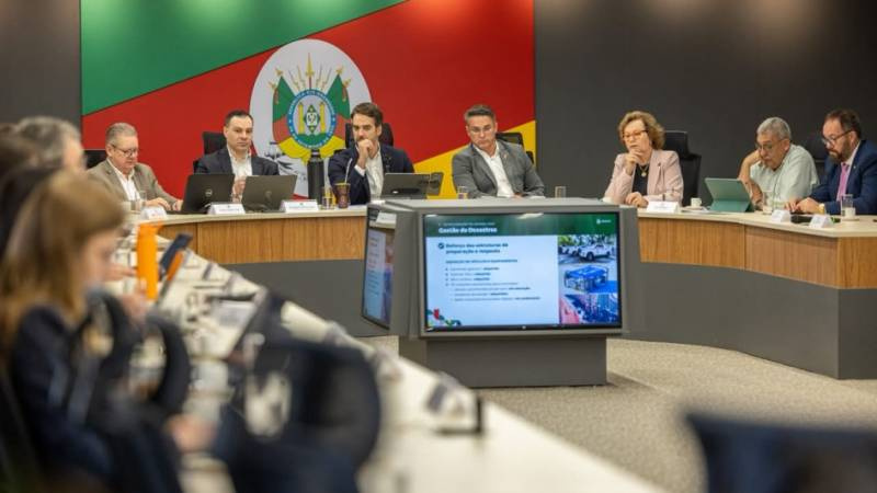 Leite e Zucco avançam na transição de governo com apresentação sobre o Plano Rio Grande e a Defesa Civil