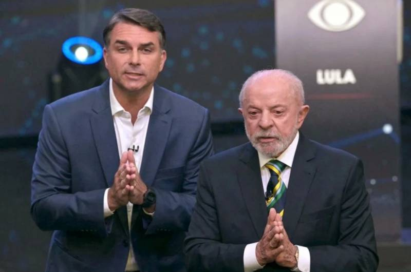 Campanhas de Flávio e Lula aceitam abrir sigilos e liberação agora depende de Mendonça