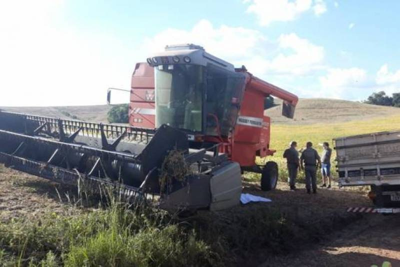 Homem morre em acidente com colheitadeira em Constantina