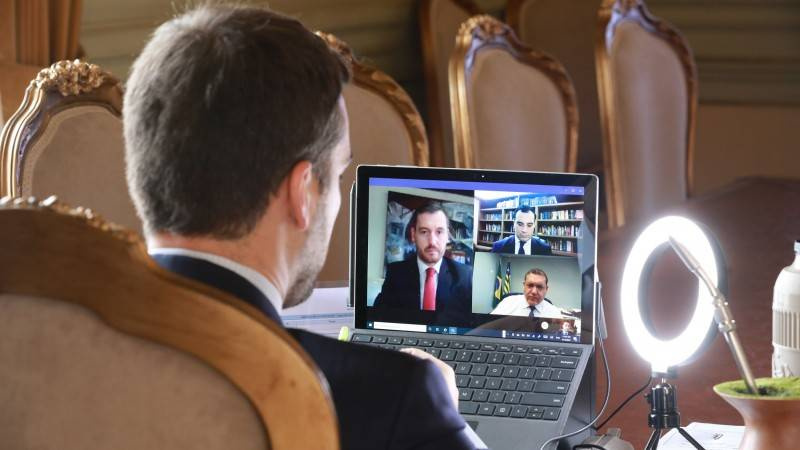 Em audiência com ministro do STF, governador reforça importância do retorno das aulas dos anos iniciais