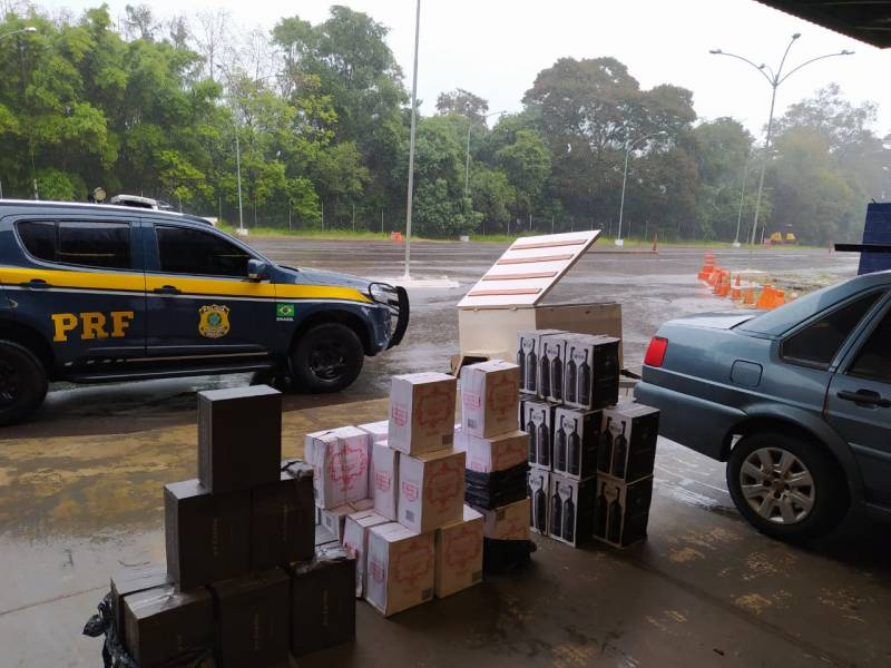 PRF apreende carga de bebidas ilegais em Ijuí 