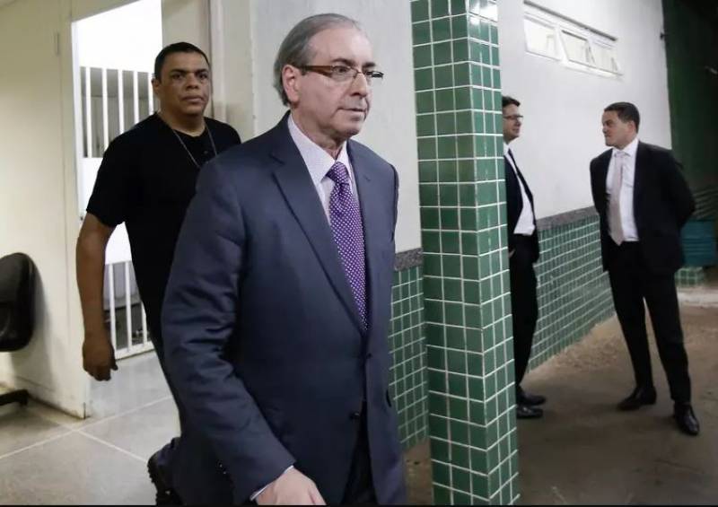 Eduardo Cunha tem última ordem de prisão domiciliar revogada e está livre