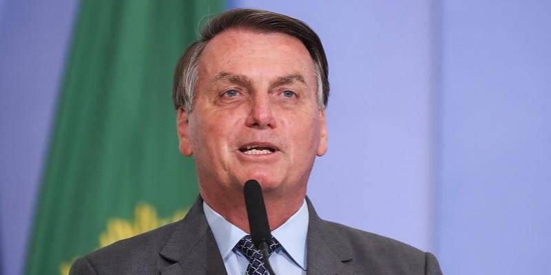 Bolsonaro responde a presidente argentino: “Para ele não tem vacina”