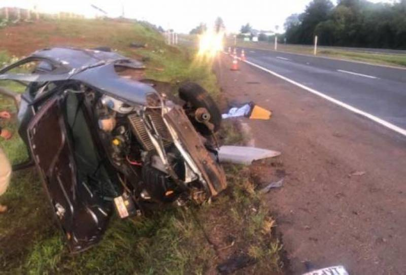 Jovem morre após carro capotar na BR-386, em Bom Retiro do Sul