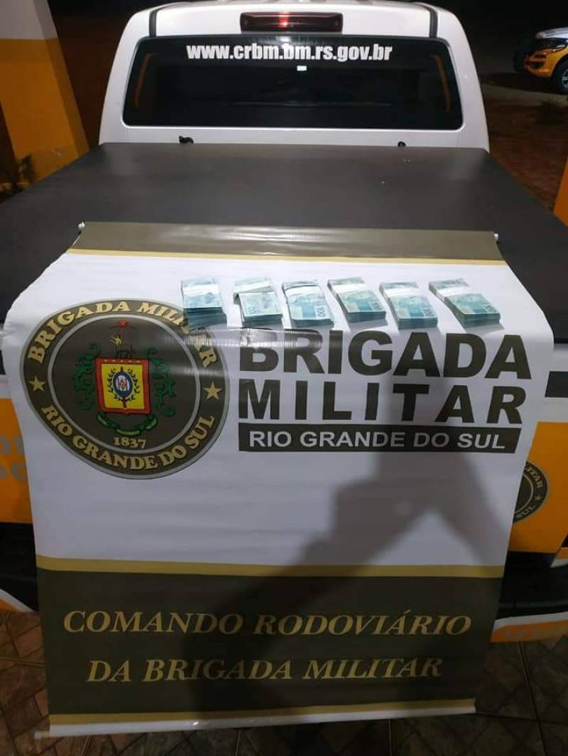 Com dinheiro sem procedência mulher é encaminhada para Polícia Federal de Santo Ângelo