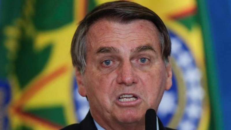 Irritado, Bolsonaro dá bronca em ministros; Planalto acende alerta sobre dossiê de Rob