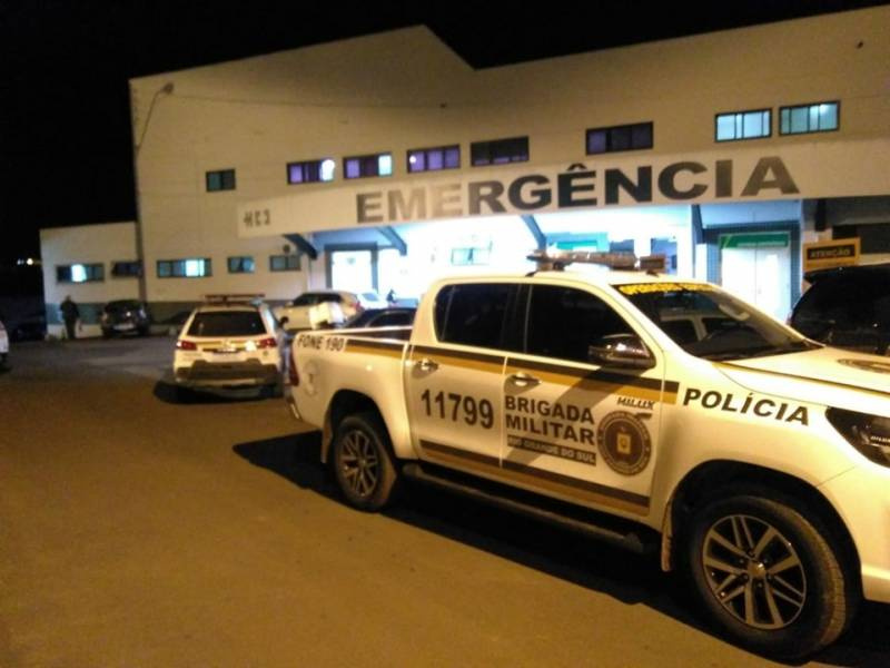 Homem ameaça mulher e filha, investe contra polícia, é baleado e morre na região noroeste