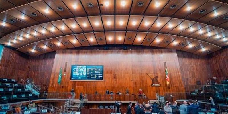 Assembleia aprova fim da pensão vitalícia de ex-governadores no Rio Grande do Sul