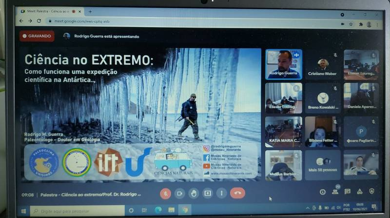 Escola da URI “viaja” até a Antártica