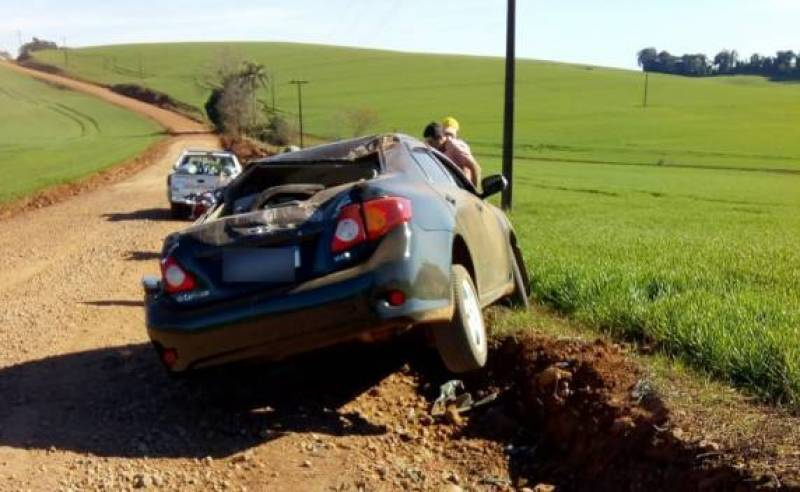 Acidente em estrada vicinal no interior do município de Miaraguai