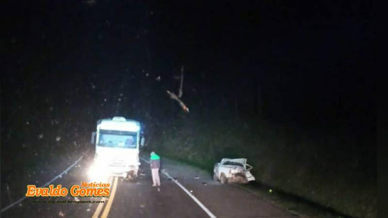 Colisão deixa dois mortos na BR 392