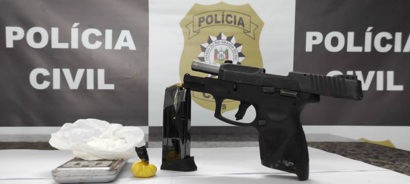 Casal é preso em flagrante no Bairro Moscon, em Santo Ângelo