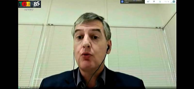 Loureiro destaca que Manual de Orientação do TCE capacita gestores municipais