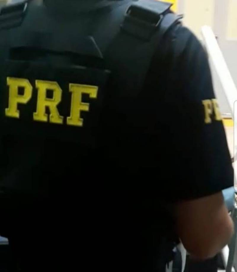 PRF prende em Ijuí traficante com cocaína num ônibus
