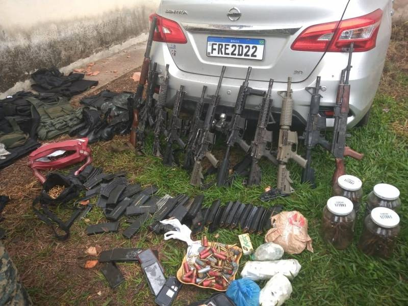 25 suspeitos de roubos a bancos são mortos durante troca de tiros com PM, PRF e Bope e
