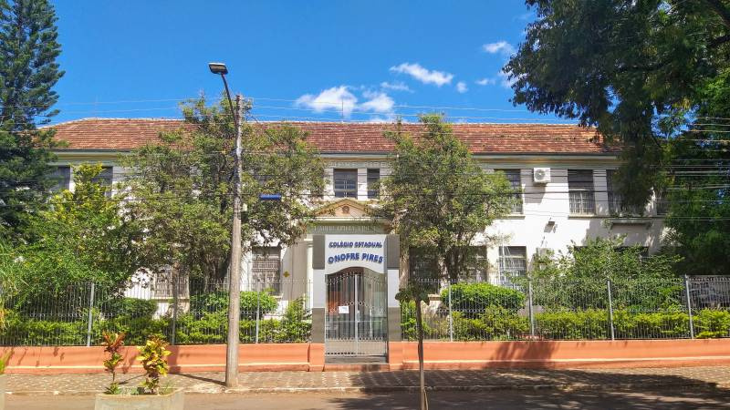Piratini propõe reajuste de 32% na tabela do magistério