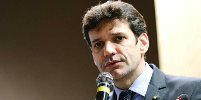 Bolsonaro demite ministro do Turismo, Marcelo Álvaro Antônio