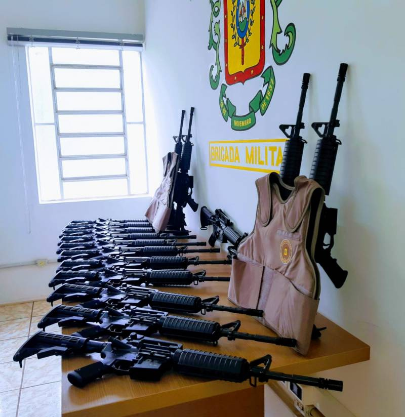 Comando Regional de Polícia Ostensiva Missões, recebeu  16 armas do tipo carabina e coletes balísticos