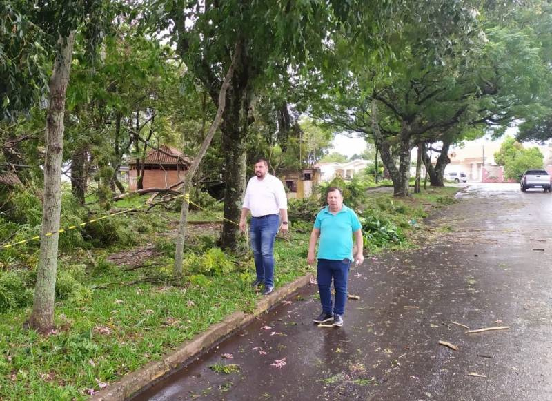 Em solidariedade as famílias atingidas por temporal câmara de vereadores tem sessão su