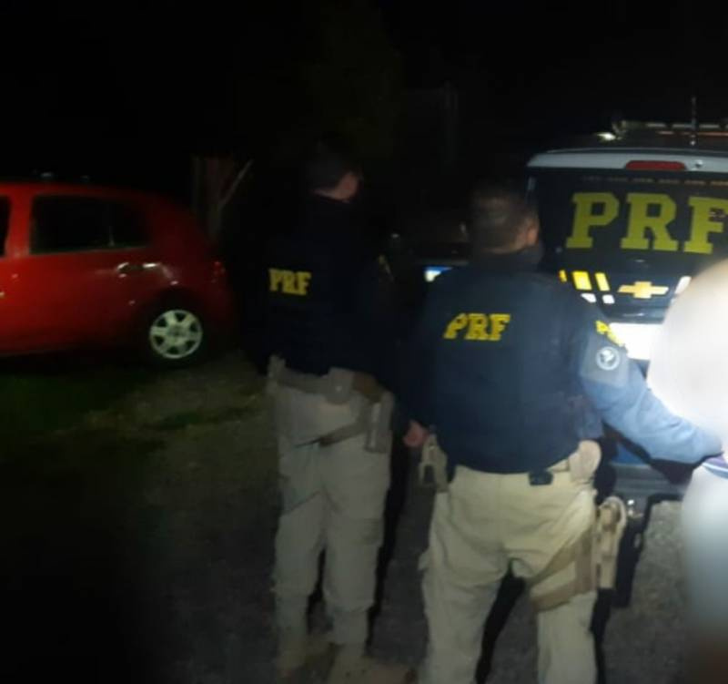 PRF e PC prendem homem que colou os olhos da ex-companheira em Canoas