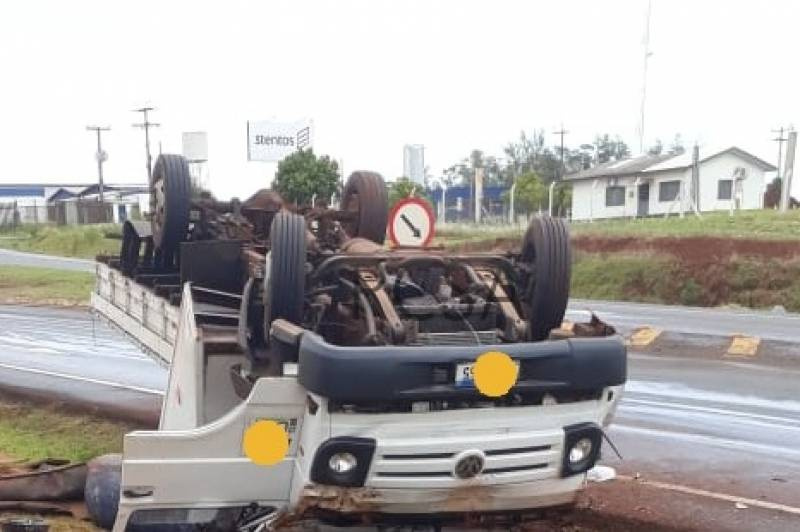 Acidente na BR 285 deixa 5 feridos em Coronel Barros    
