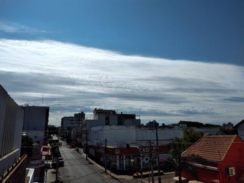 Sexta-feira será de tempo ameno e muita nebulosidade no RS