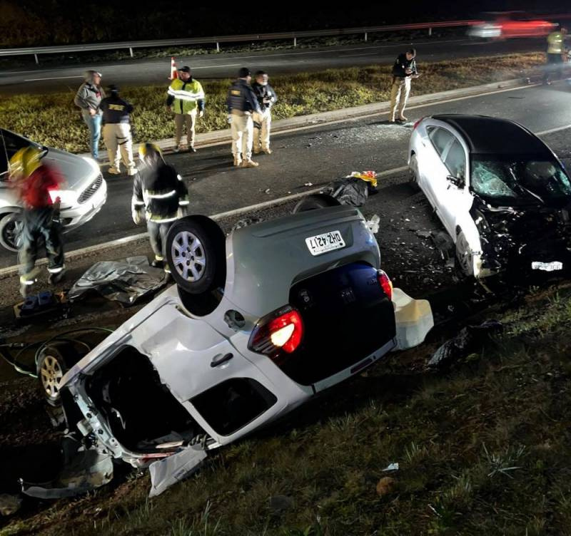 Três pastores morrem em acidente entre automóveis em SC