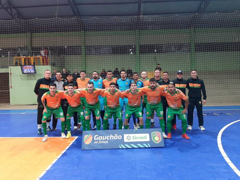 AEF estreia com vitória na Liga C